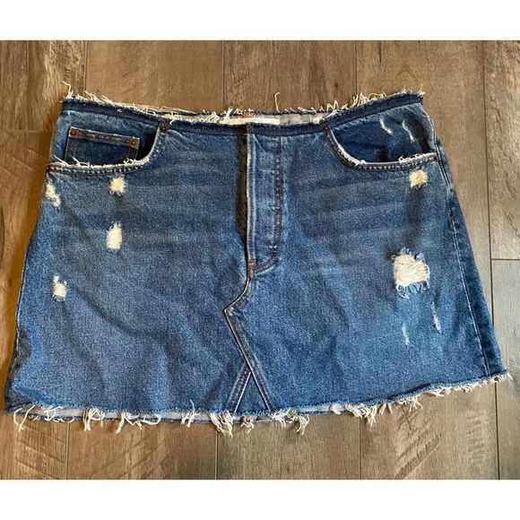 NEW  Reformation Westin Rigid Denim Jean Mini Skirt Celtic Wash Raw Edge 31 - Picture 2 of 5